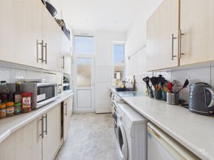 Photo 16- click for photo gallery